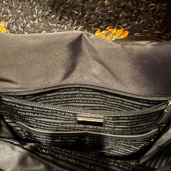 Prada Computer Messenger Bag Navy Blue Nylon and Leather Tessuto Saffiano Used - Picture 7 of 9